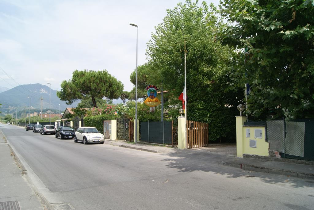 Camping Dolce Sole Marina di Massa Ngoại thất bức ảnh