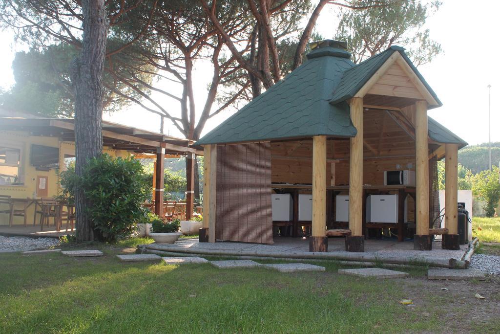Camping Dolce Sole Marina di Massa Ngoại thất bức ảnh